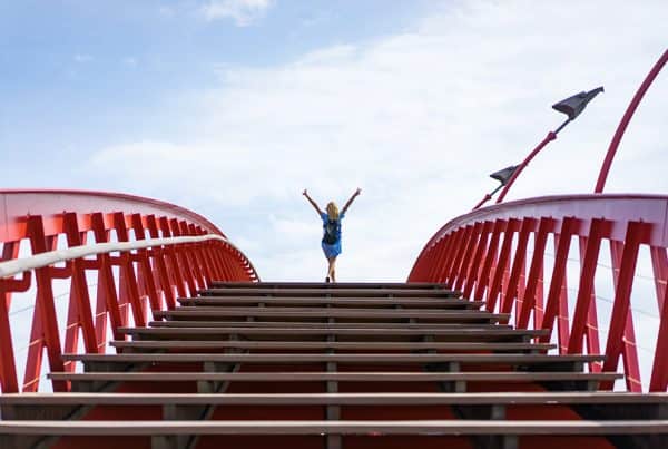 Beautiful Girl Blue Dress Posing Bridge 600x403